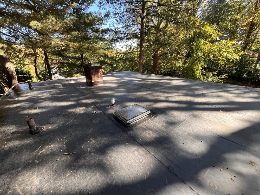 EPDM flat roof and fixed skylight - Norwalk, CT